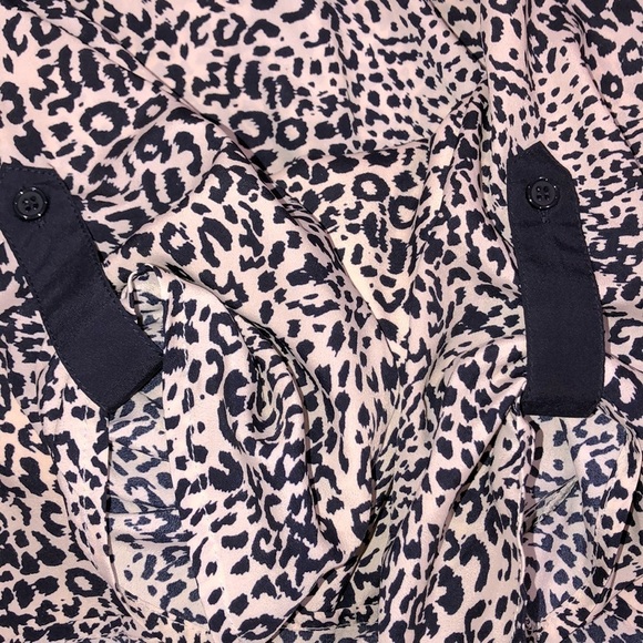 LEOPARD print dress size small - Picture 5 of 5